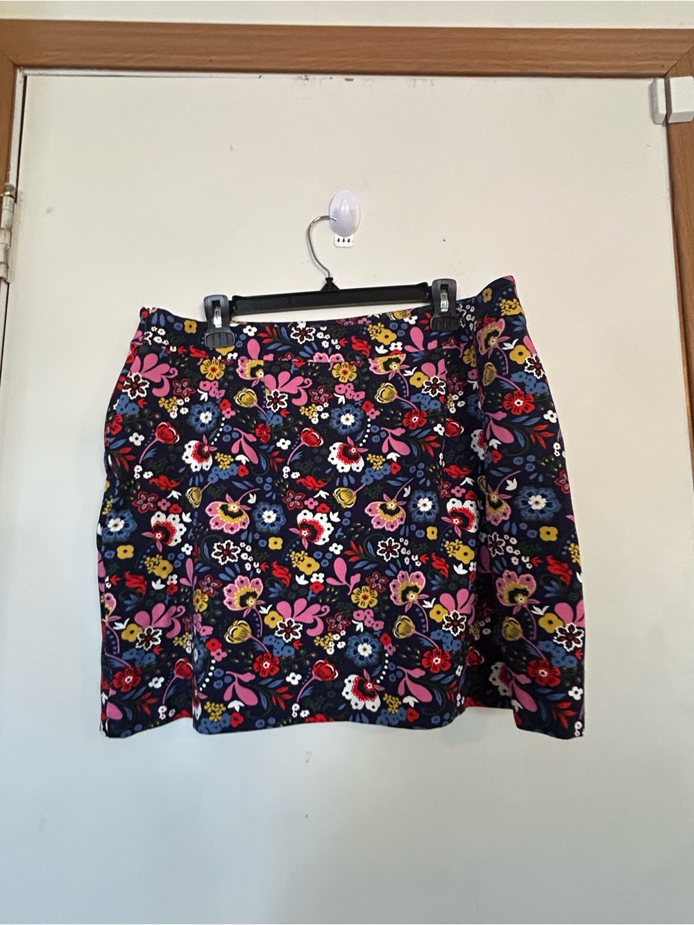 Boden Bright vibrant navy And floral mini skirt side pockets Size 14-Large